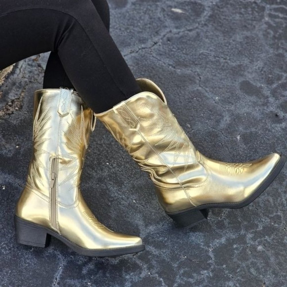 Women's Gold Metallic Western Cowboys Boots - Picture 1 of 7